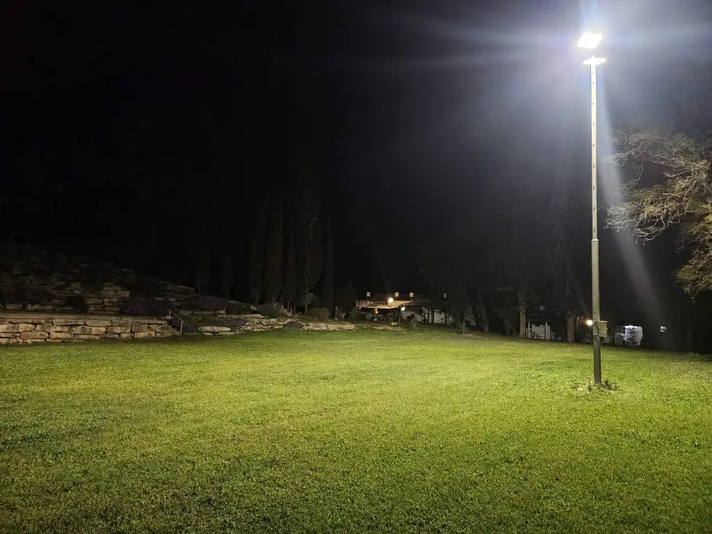 תאורת הצפה לפרויקט שטח של מולכו